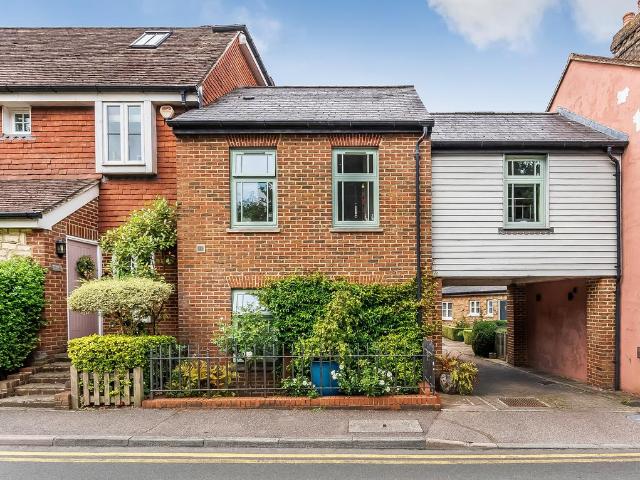 House for sale in The Butts, Kent