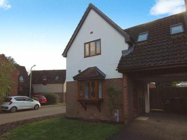 House for sale in Orchard Heights, Bridgefield