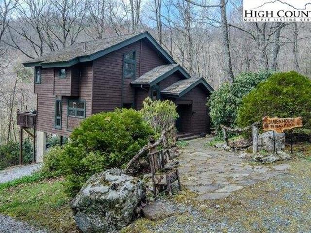 House for sale in Avery, North Carolina