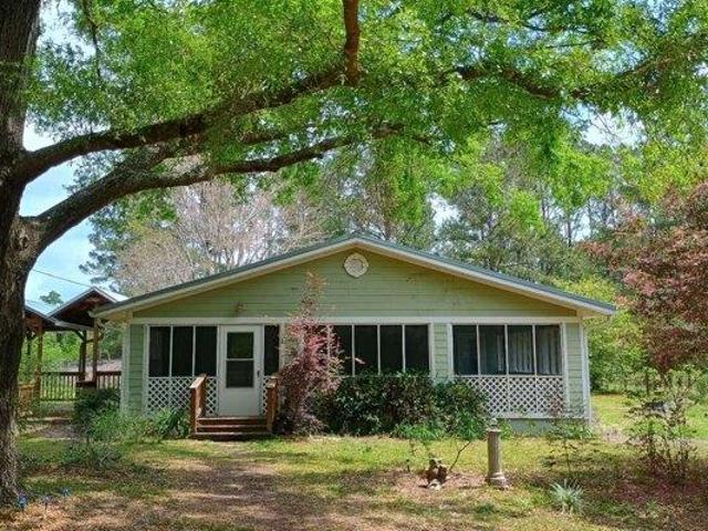 House for sale in Live Oak, Florida
