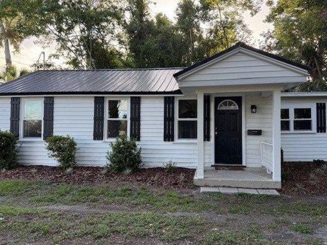House for sale in Suwannee, Florida