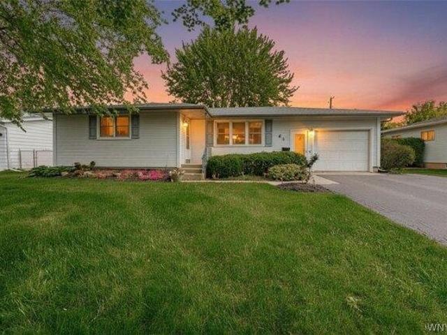 House for sale in Niagara, New York