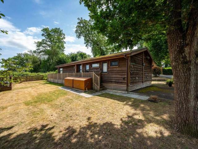 Cottage for sale in Farley Green, Westborough