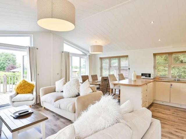 Cottage for sale in Farley Green, Westborough