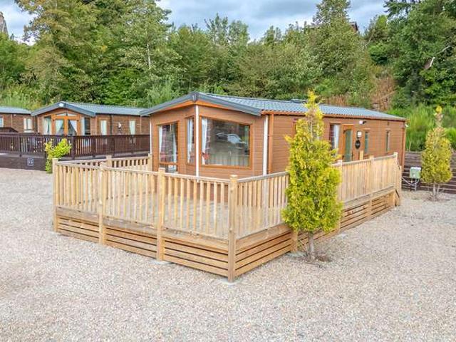 Cottage for sale in Fort Augustus, Scotland