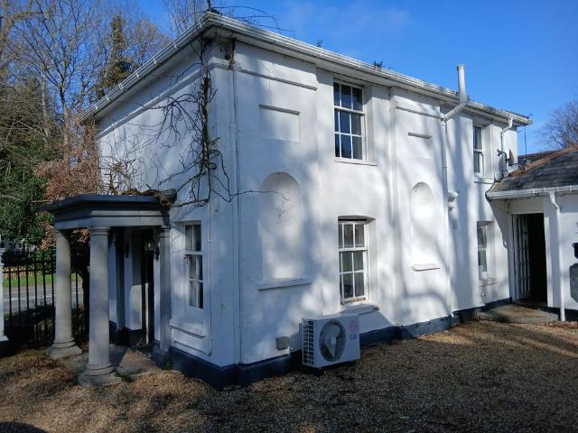 House for sale in Highcliffe