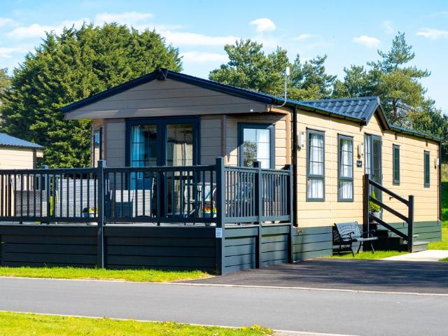 House for sale in Allerthorpe