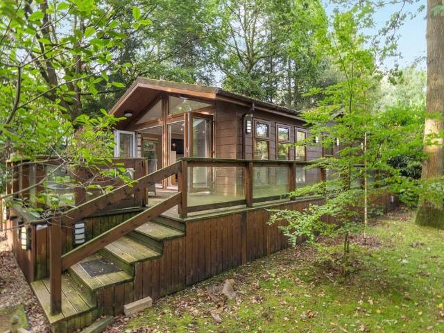 House for sale in Eaton