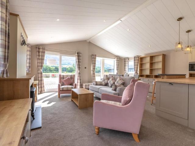 House for sale in Fort Augustus, Scotland