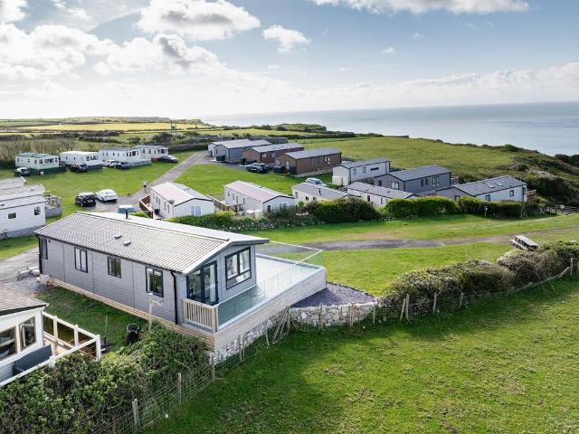 House for sale in Oxwich, Wales