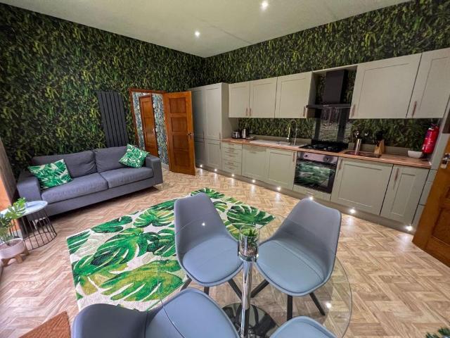 House for sale in Georgia, Greater Manchester