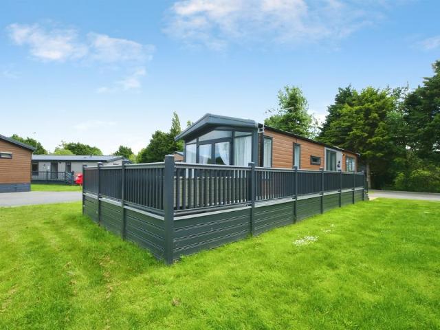 House for sale in Allerthorpe