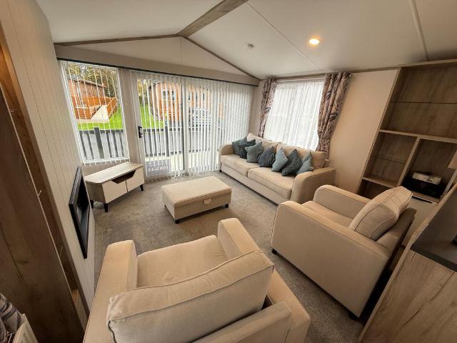 House for sale in Oakmere, Delamere