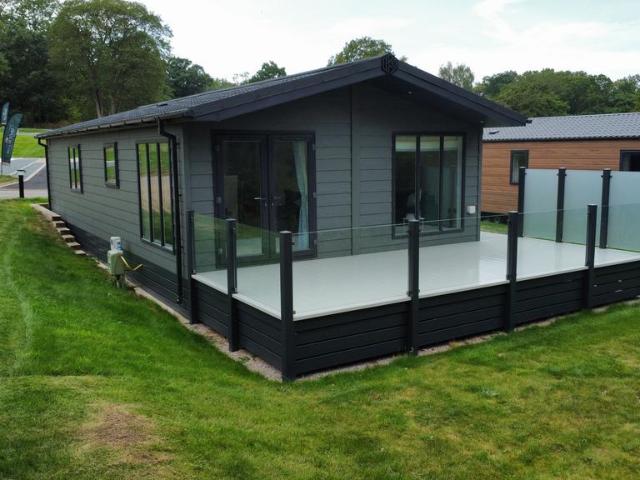 House for sale in Llanrhaeadr-yng-Nghinmeirch, Wales
