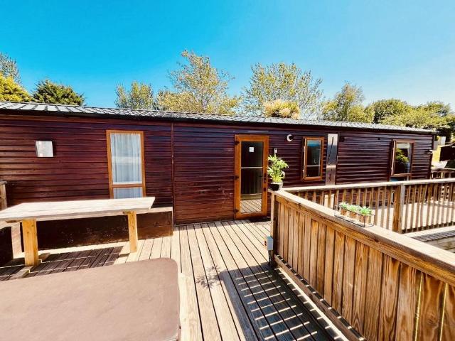 House for sale in Burniston