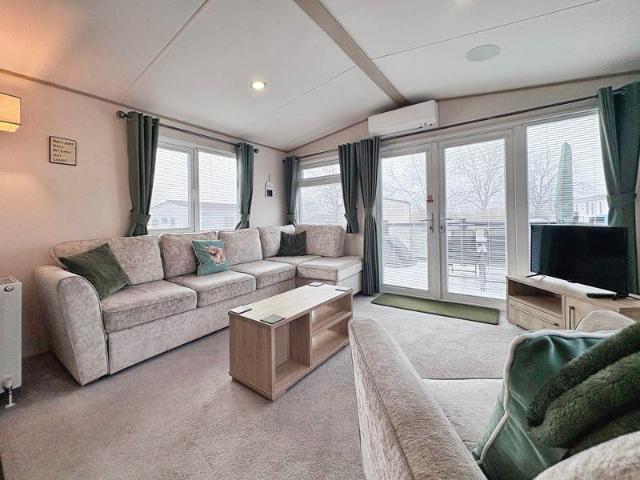 House for sale in Fossebridge, Gloucestershire