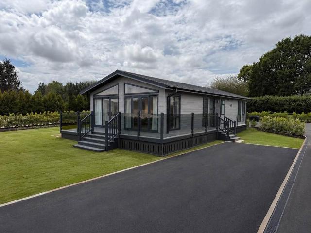 House for sale in Midway, Kent