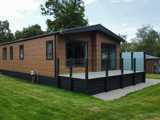 House for sale in Llanrhaeadr-yng-Nghinmeirch, Wales