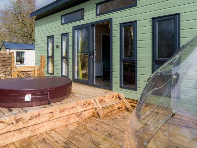 House for sale in Georgia, Greater Manchester