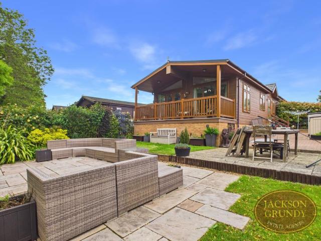House for sale in Sywell