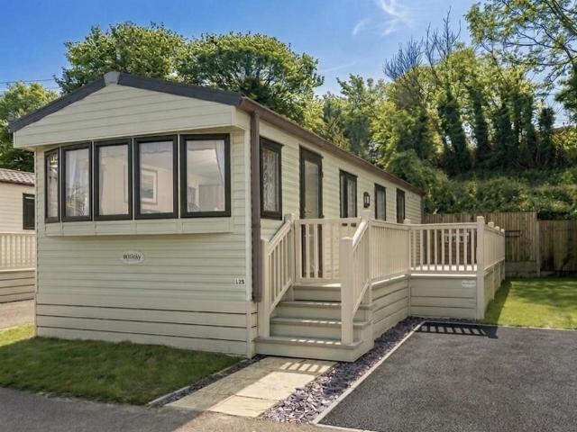 Park Home for sale in Ripple, Ash