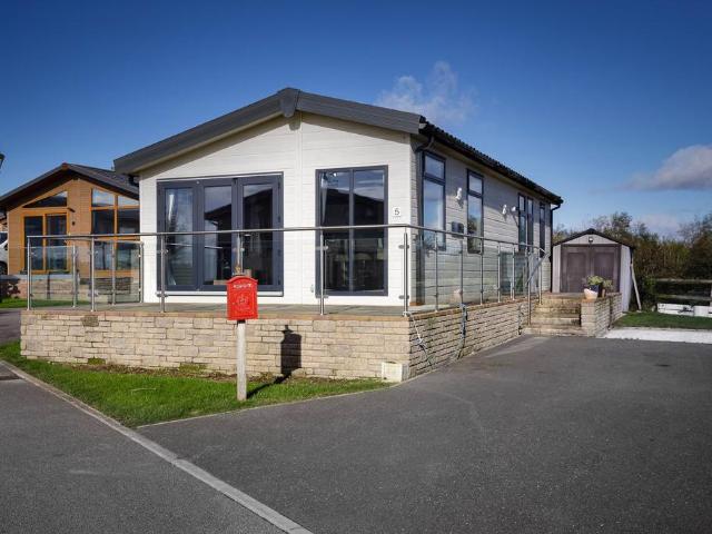 House for sale in Ecclefechan, Scotland