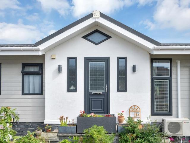 House for sale in Yarwell