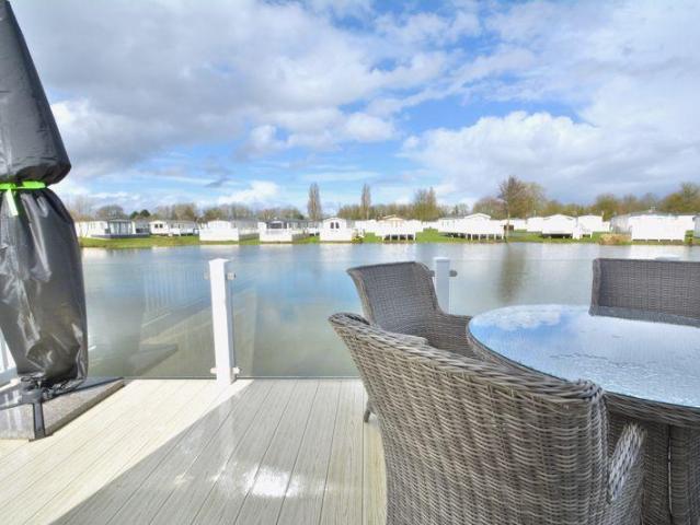 House for sale in Fossebridge, Gloucestershire