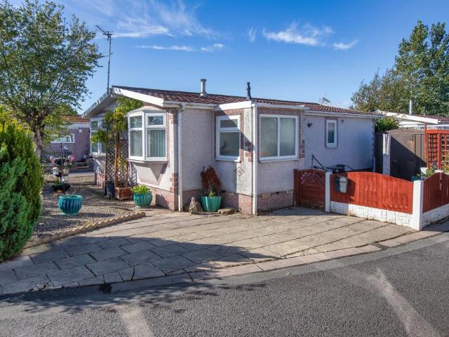 Park Home for sale in Cabus, Lancashire
