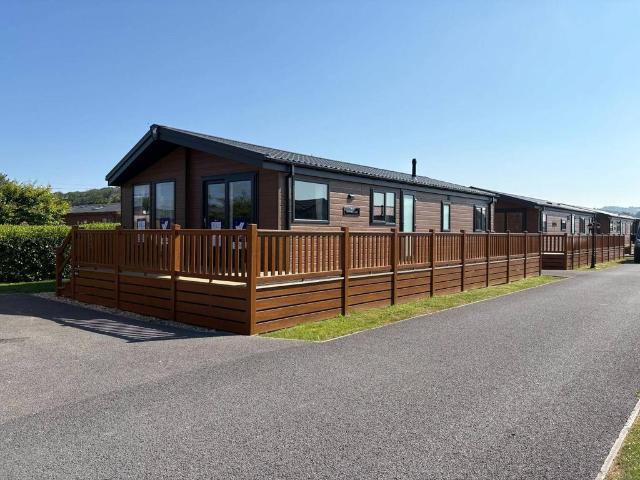 House for sale in South Hill, Bleadon