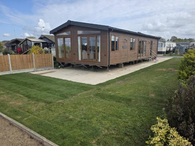 House for sale in Dale Hill, Essex