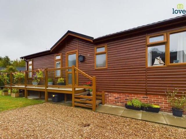 House for sale in Brayford, Lincolnshire