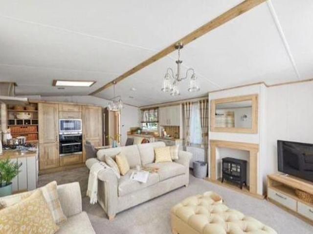 House for sale in Potters Corner, East Midlands