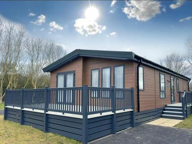 House for sale in High Field, York