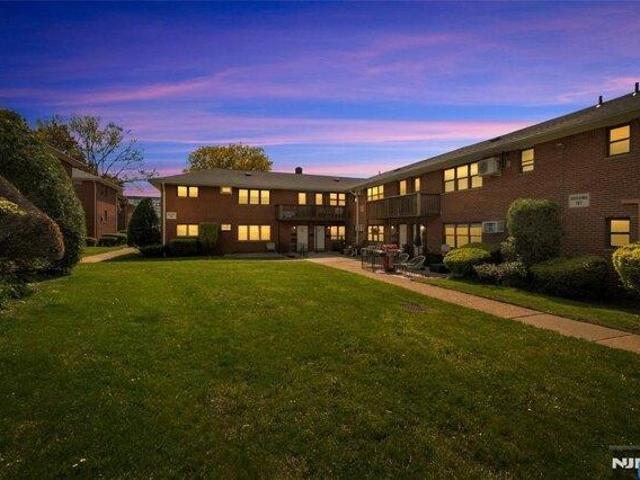Condo for sale in Lodi, New Jersey