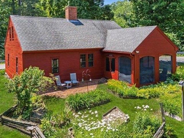 House for sale in New Hampshire