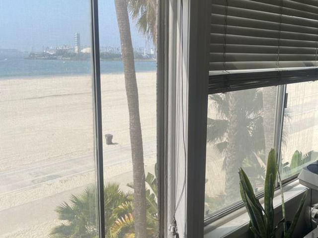Room for rent in Long Beach, California