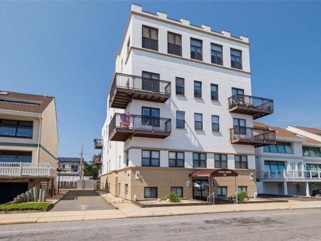 Condo for sale in Long Beach