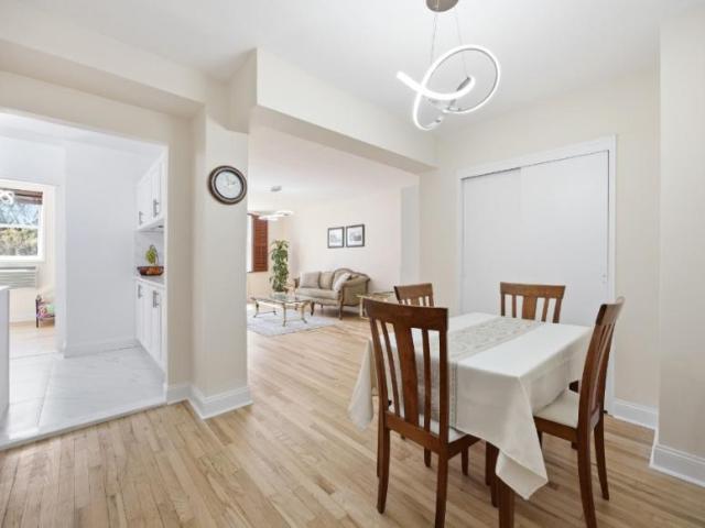 Apartment for sale in Queens, Arverne