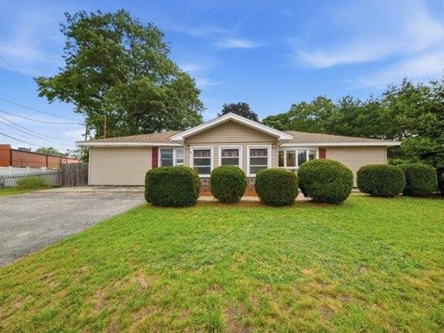 House for sale in Middlesex Village, Lowell
