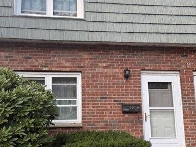 Condo for sale in Lowell, Massachusetts