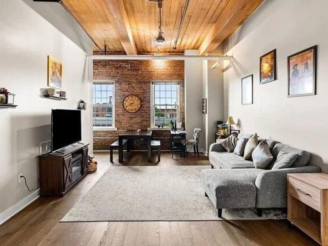 Condo for sale in Lowell, Massachusetts
