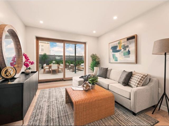 Apartment for sale in Arverne, New York