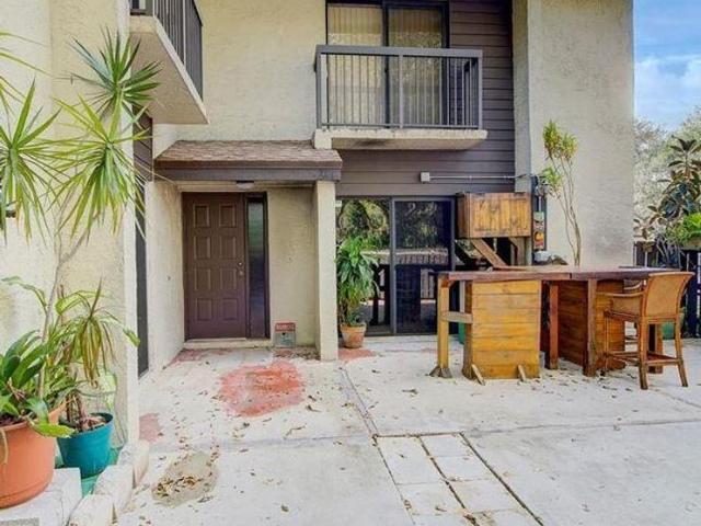 Townhouse for rent in Coconut Creek, Florida