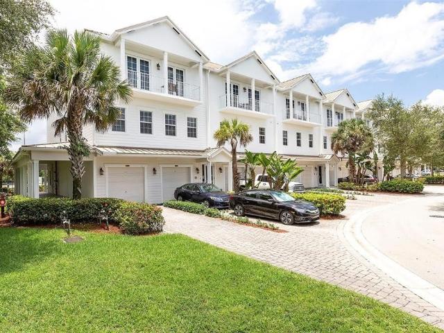 Townhouse for rent in Davie