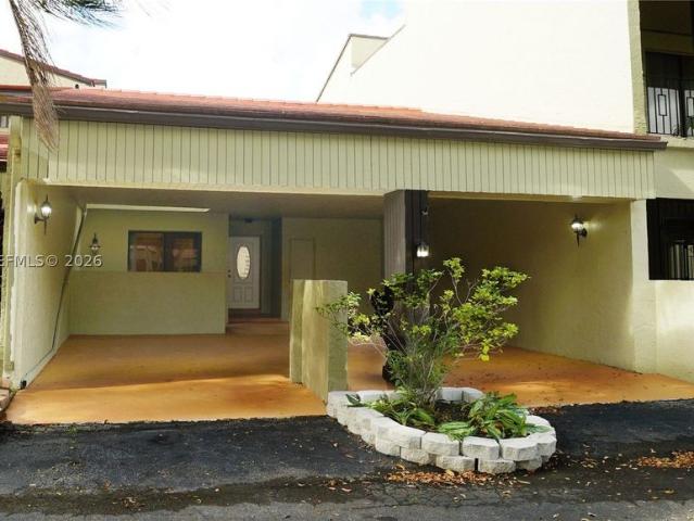 Townhouse for rent in Doral, Florida