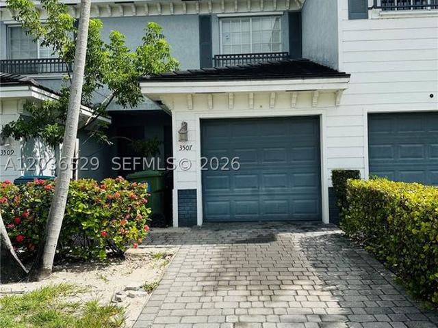 Townhouse for rent in Lauderhill, Florida