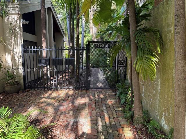 Townhouse for rent in Miami, Florida