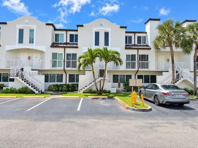 Townhouse for rent in Miami, Florida