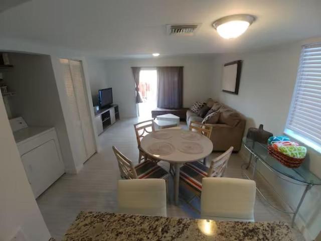 Townhouse for rent in North Miami Beach, Florida